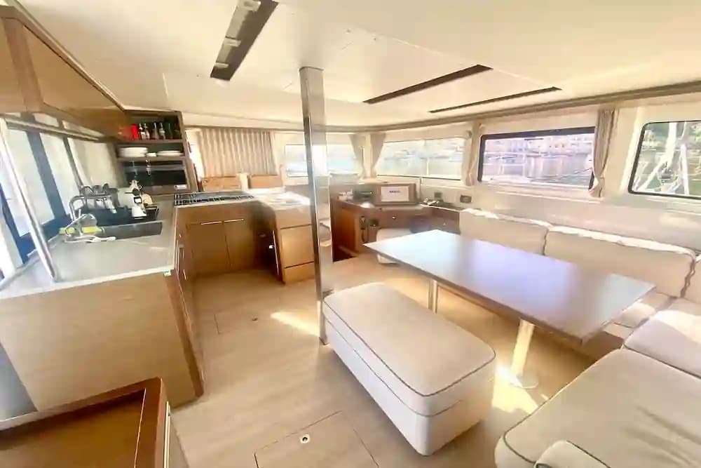 2020 Lagoon 46 for Sale in Barcelona, ES Multi-Hull 3