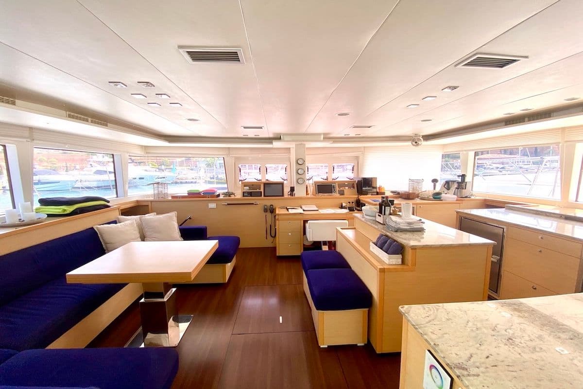 2011 Lagoon 560 for Sale in Balearic Islands, ES Multi-Hull 2