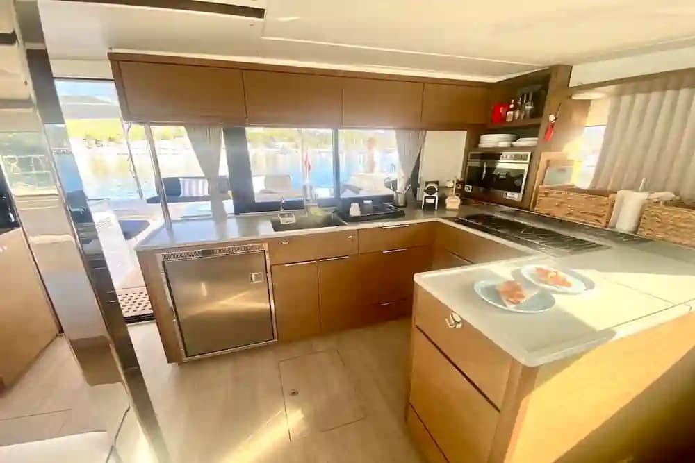 2020 Lagoon 46 for Sale in Barcelona, ES Multi-Hull 5