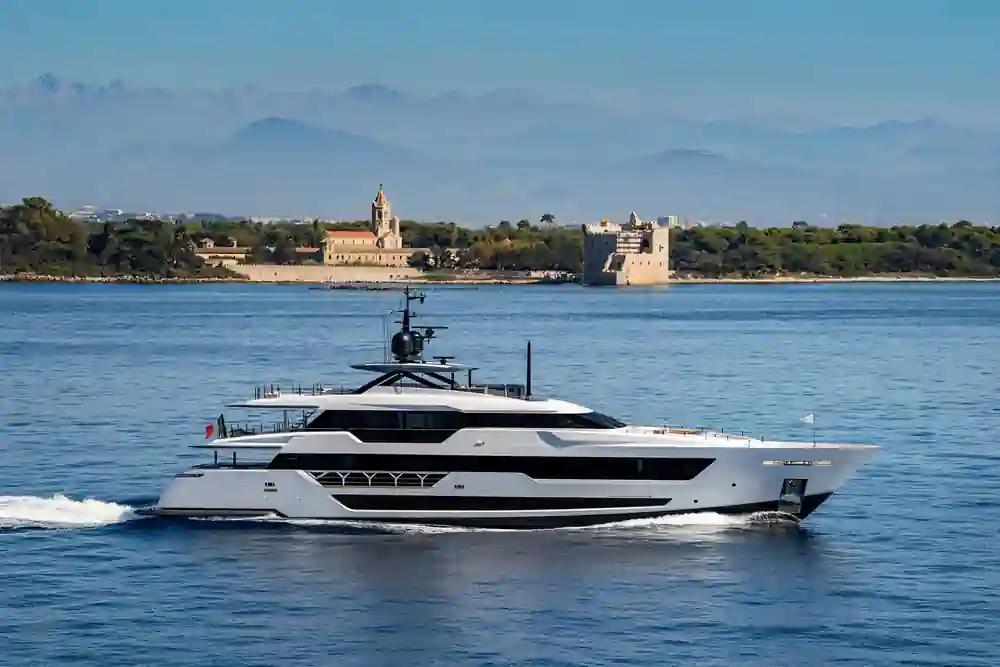 Custom Line 140' For Sale