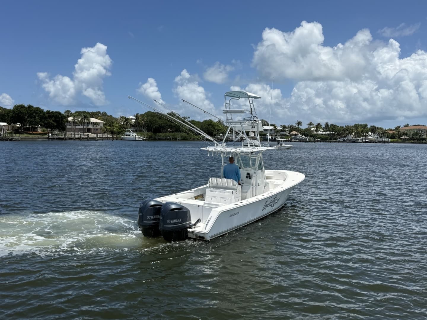 2006 Regulator 32 for Sale in Stuart, Florida Saltwater Fishing 3