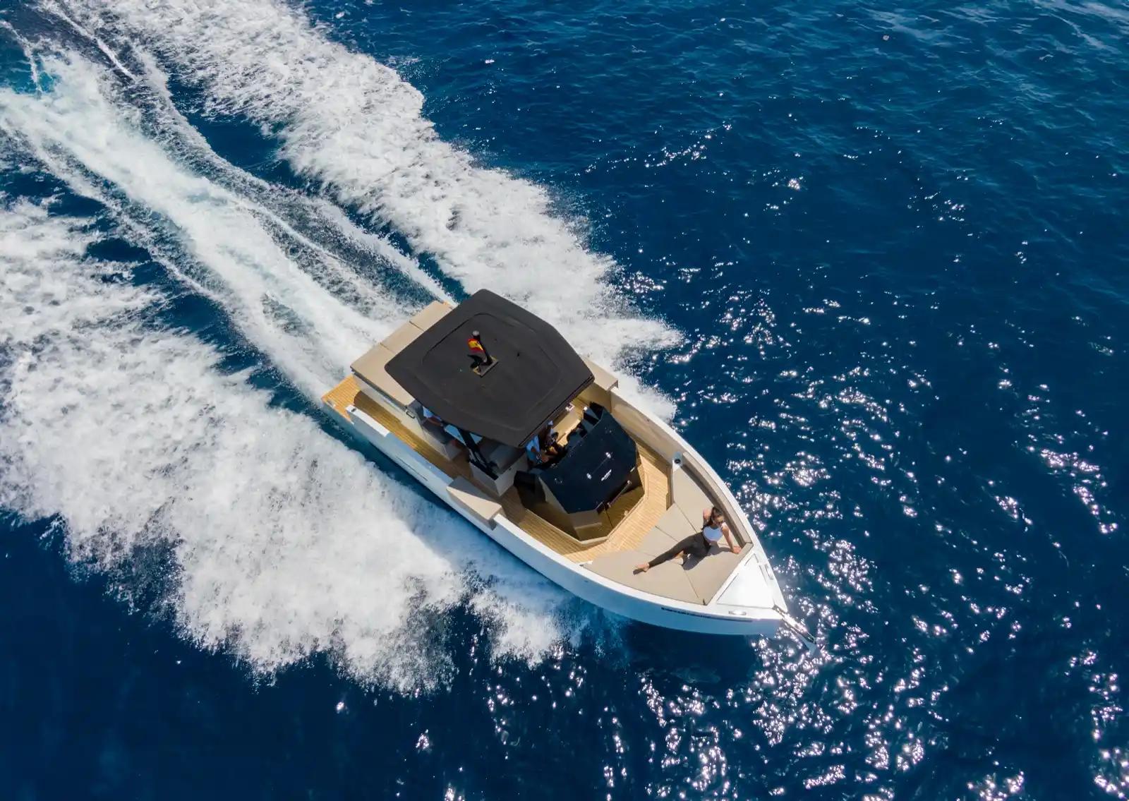 De Antonio Yachts D28 Deck a la venta