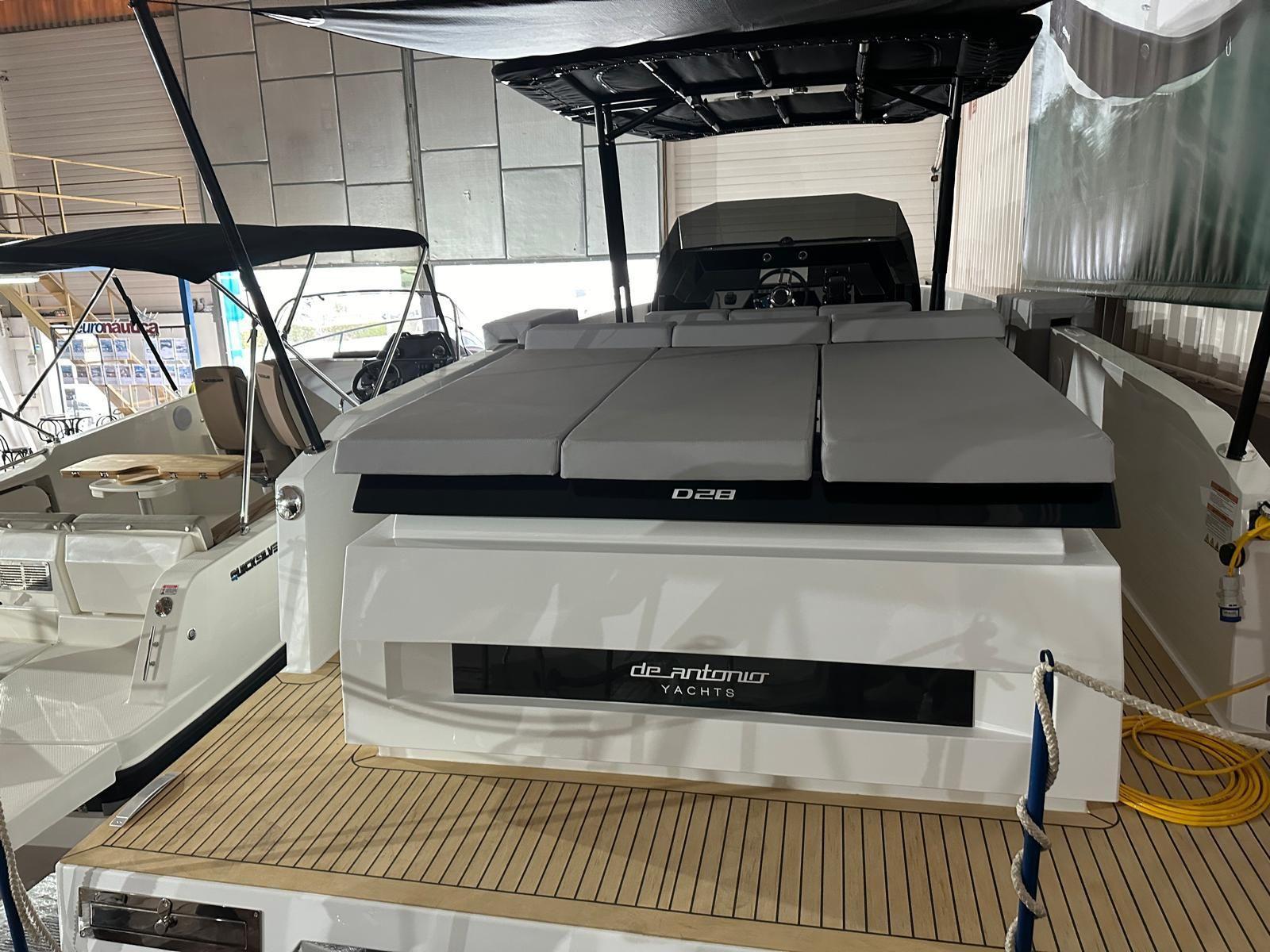 De Antonio Yachts D28 Open in vendita