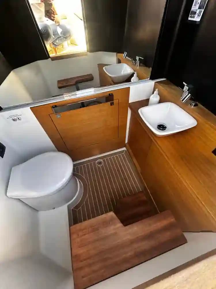 De Antonio Yachts D28 Deck zum Verkauf
