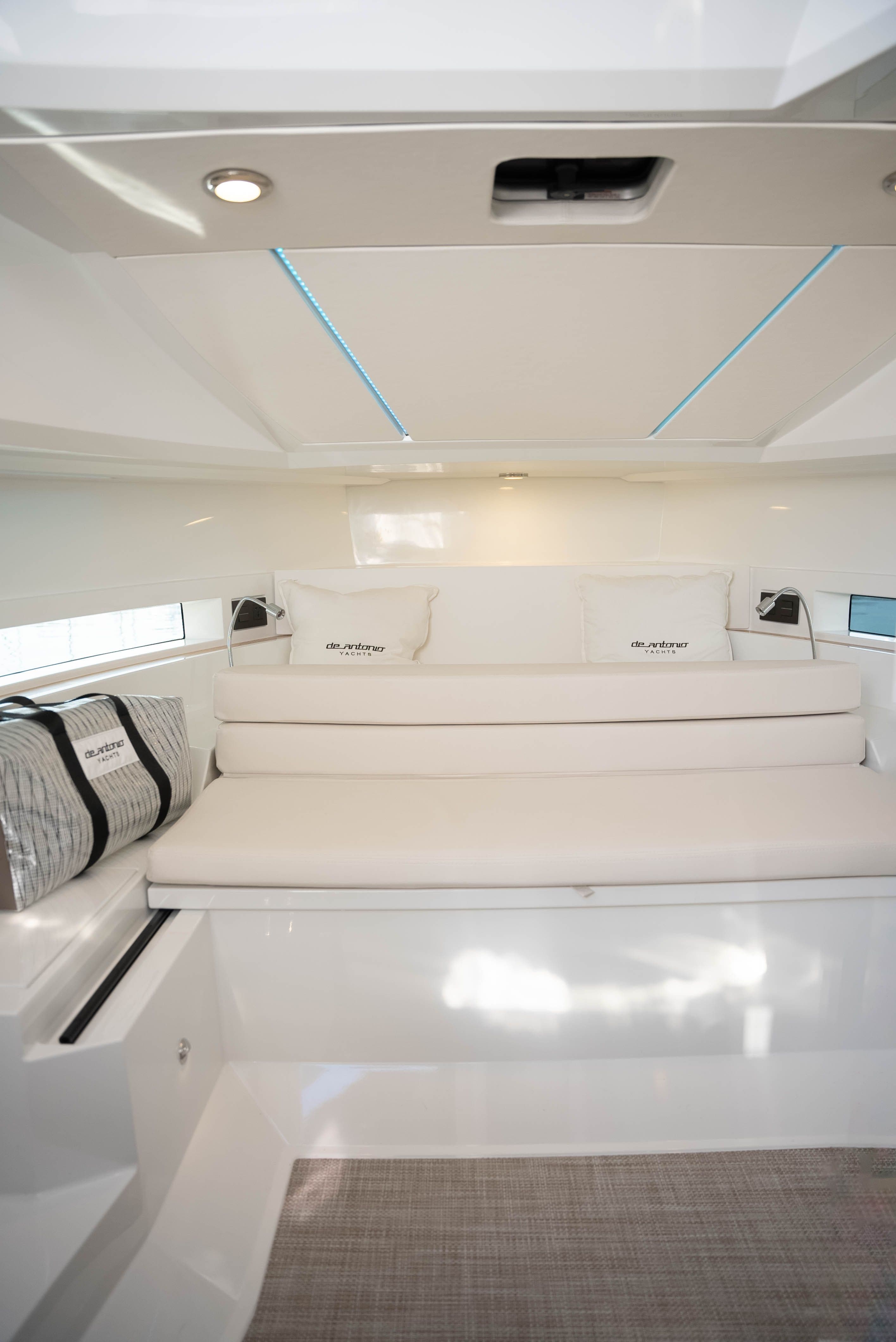 2026 De Antonio Yachts D32 Open in vendita a Calp, ES Walk-around Boats 4