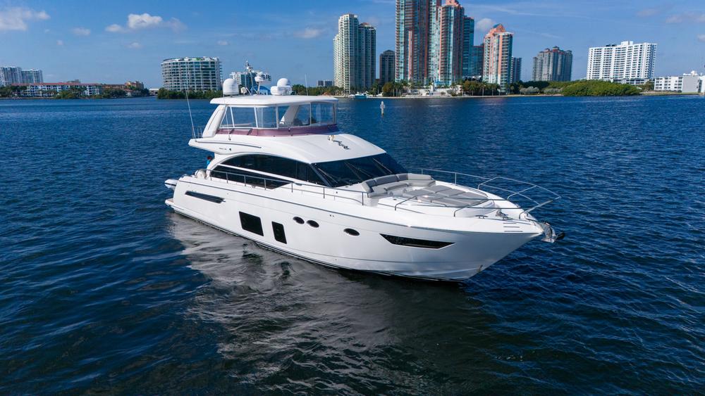 2015 Princess Yachts 68