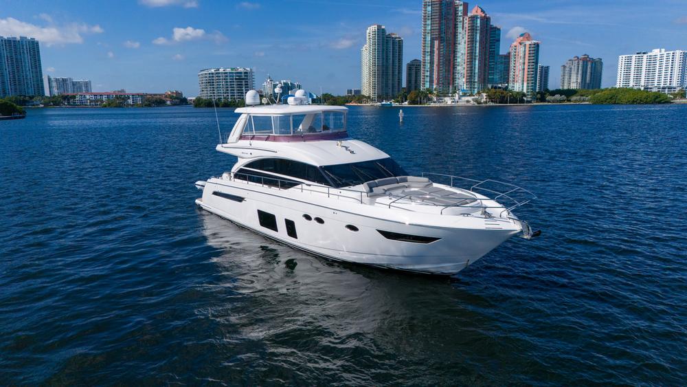 2015 Princess Yachts 68