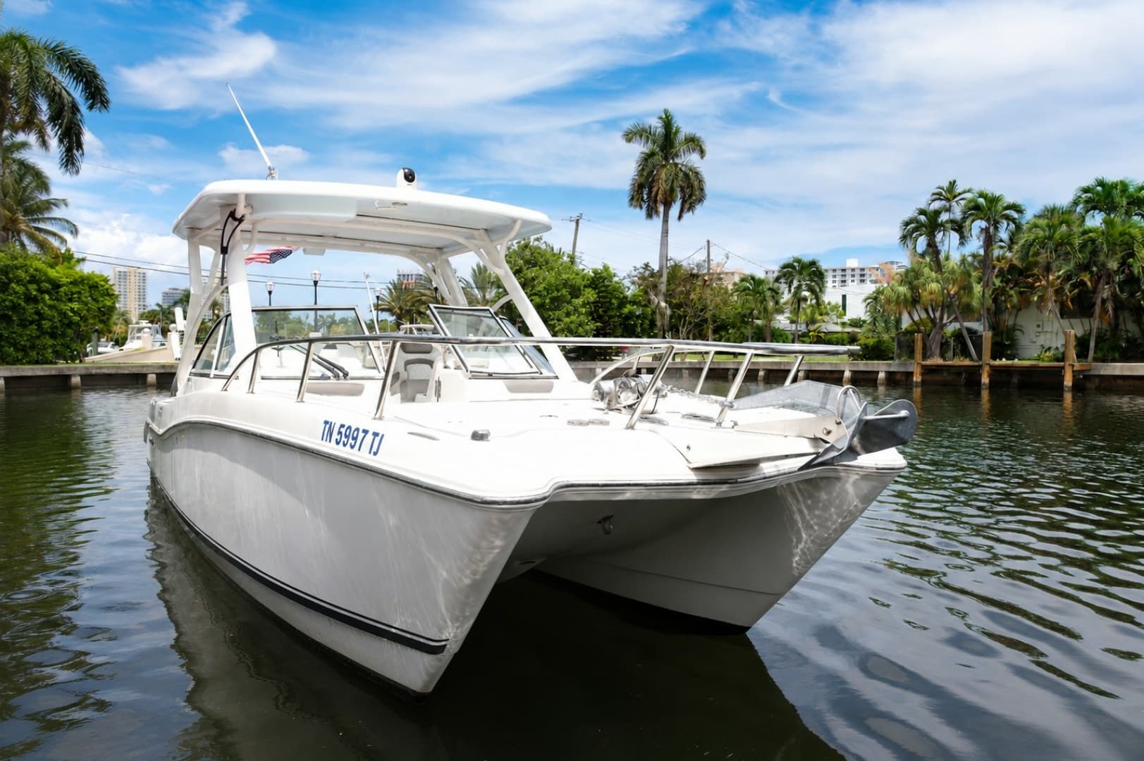 2021 World Cat 255DC for Sale in Hallandale Beach, Florida Dual Console