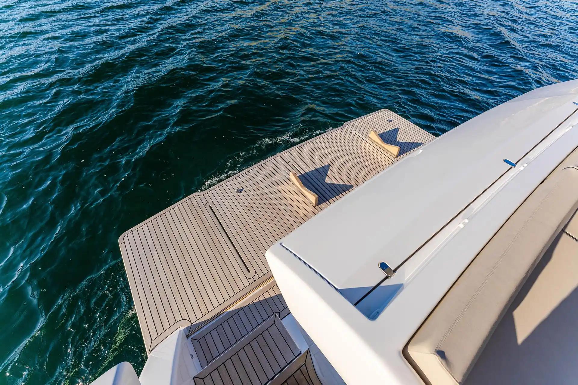 Ferretti Yachts 550 For Sale