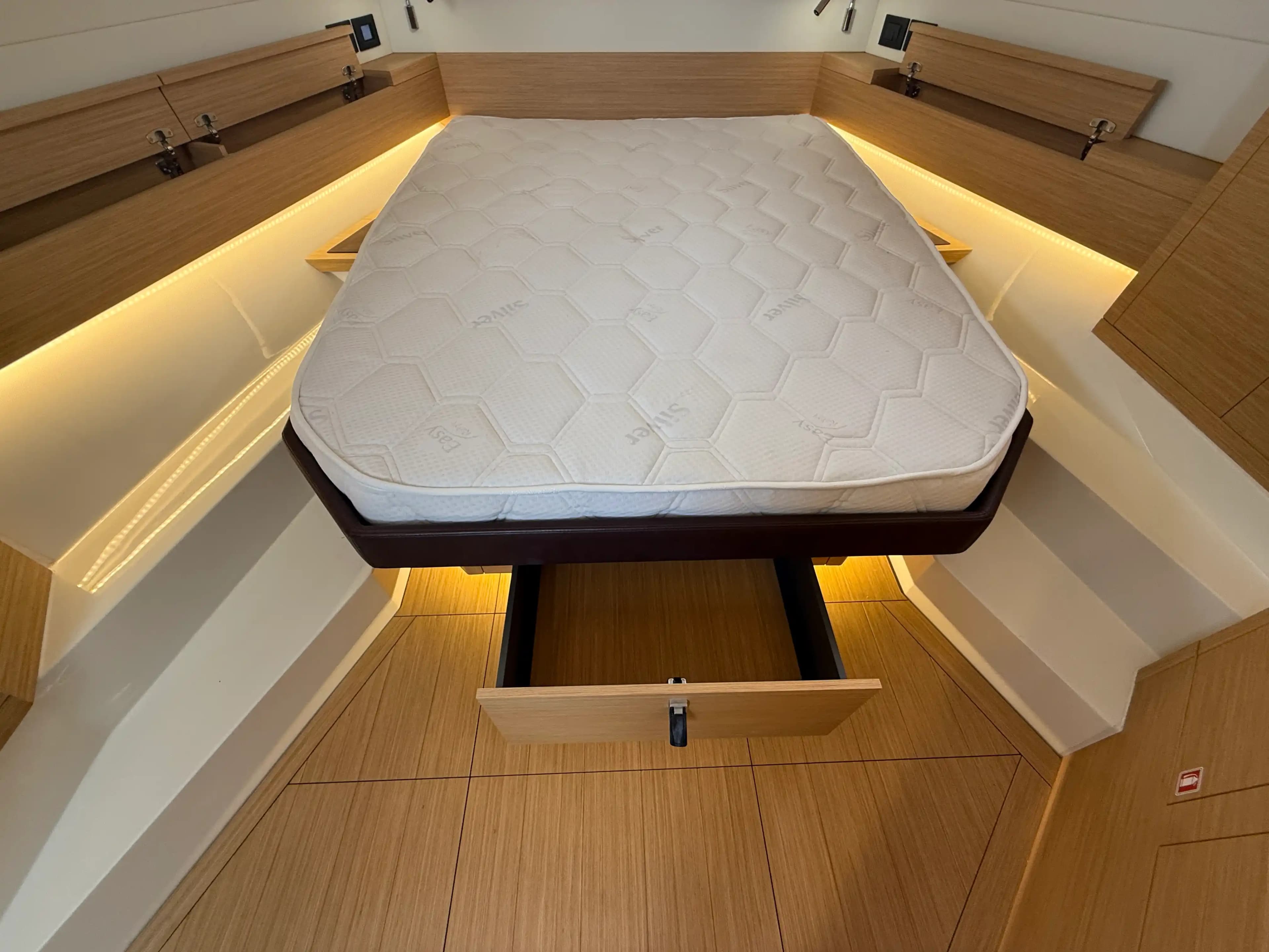 2024 Pardo Yachts P43 in vendita a Bormes-les-Mimosas, FR Walk-around Boats 4