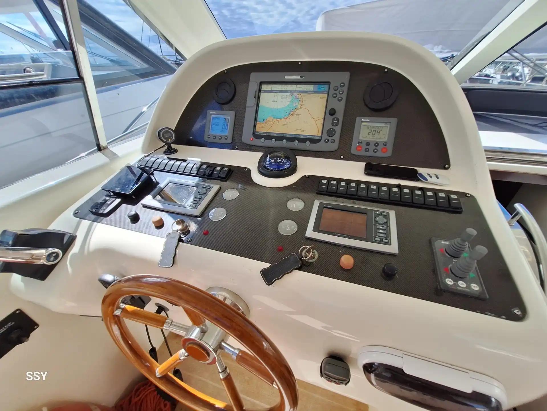 Uniesse 48 HARD TOP te koop