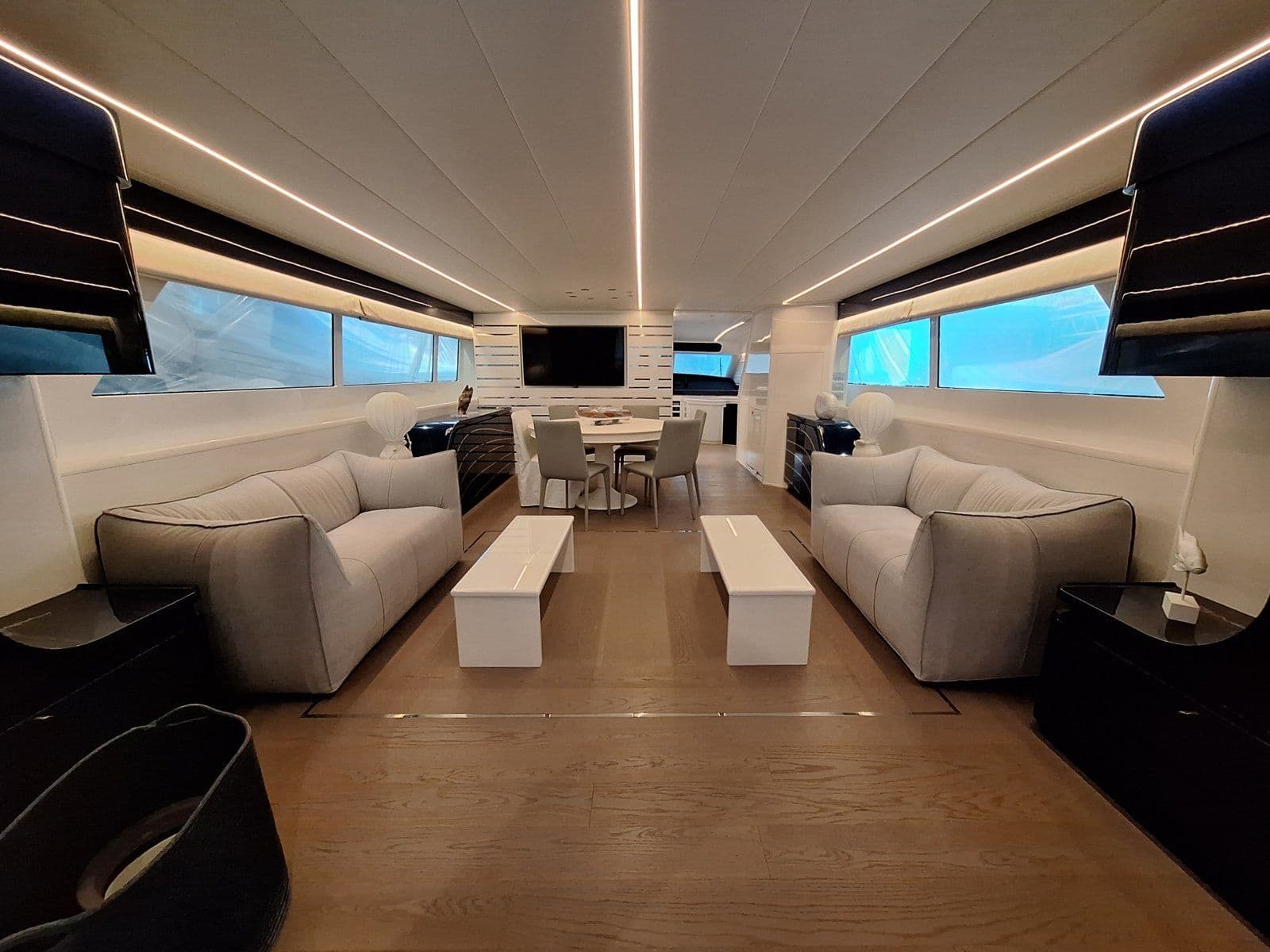 1998 Diano 22-24 for Sale in Naples, IT Motor Yacht 4