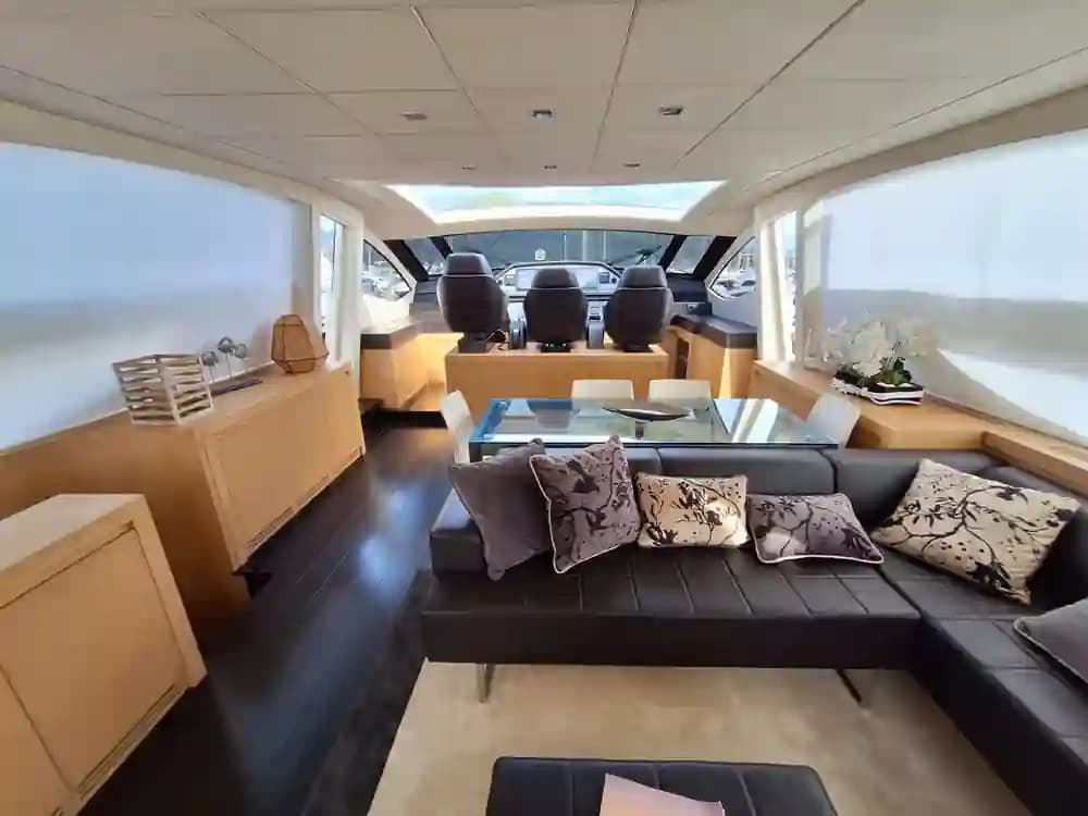 2011 Pershing 80 for Sale in Naples, IT Motor Yacht 2