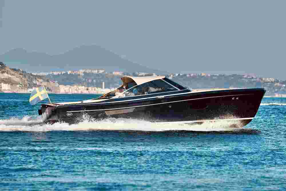 2013 Camper and Nicholsons Endeavour 42