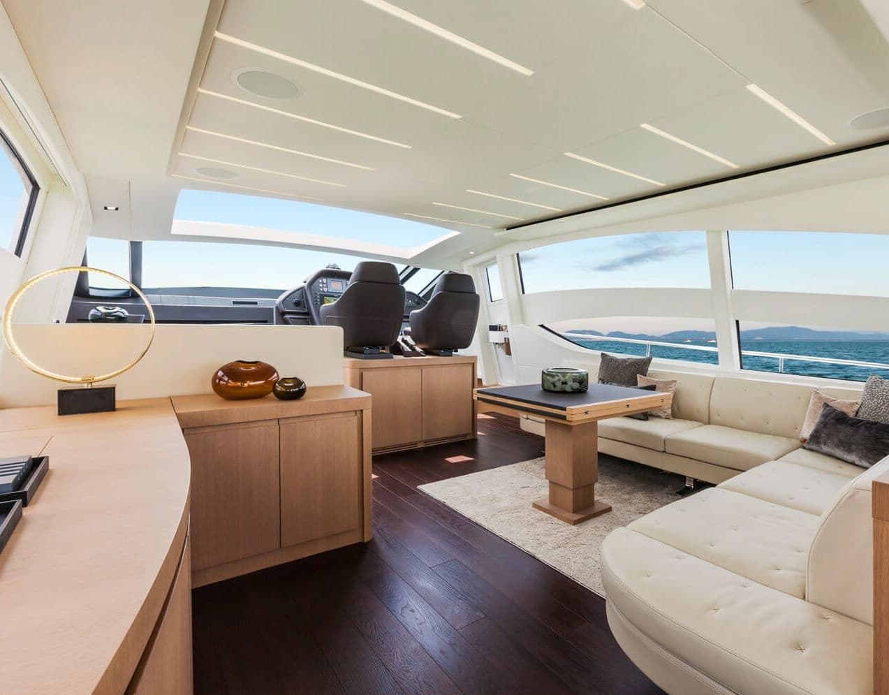 2016 Pershing 74 for Sale in Naples, IT Motor Yacht 1
