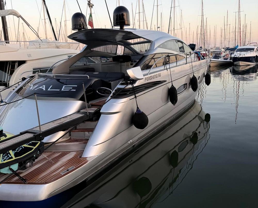 2009 Pershing 56