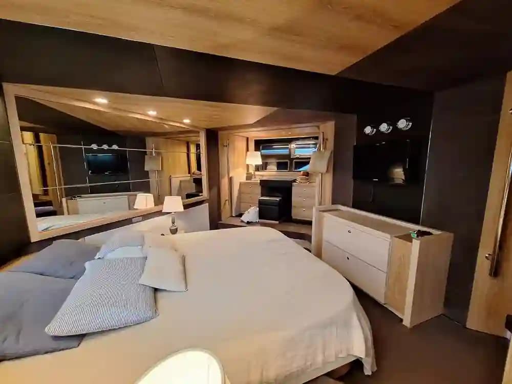 2009 Baia Italia 70 for Sale in Naples, IT Motor Yacht 3