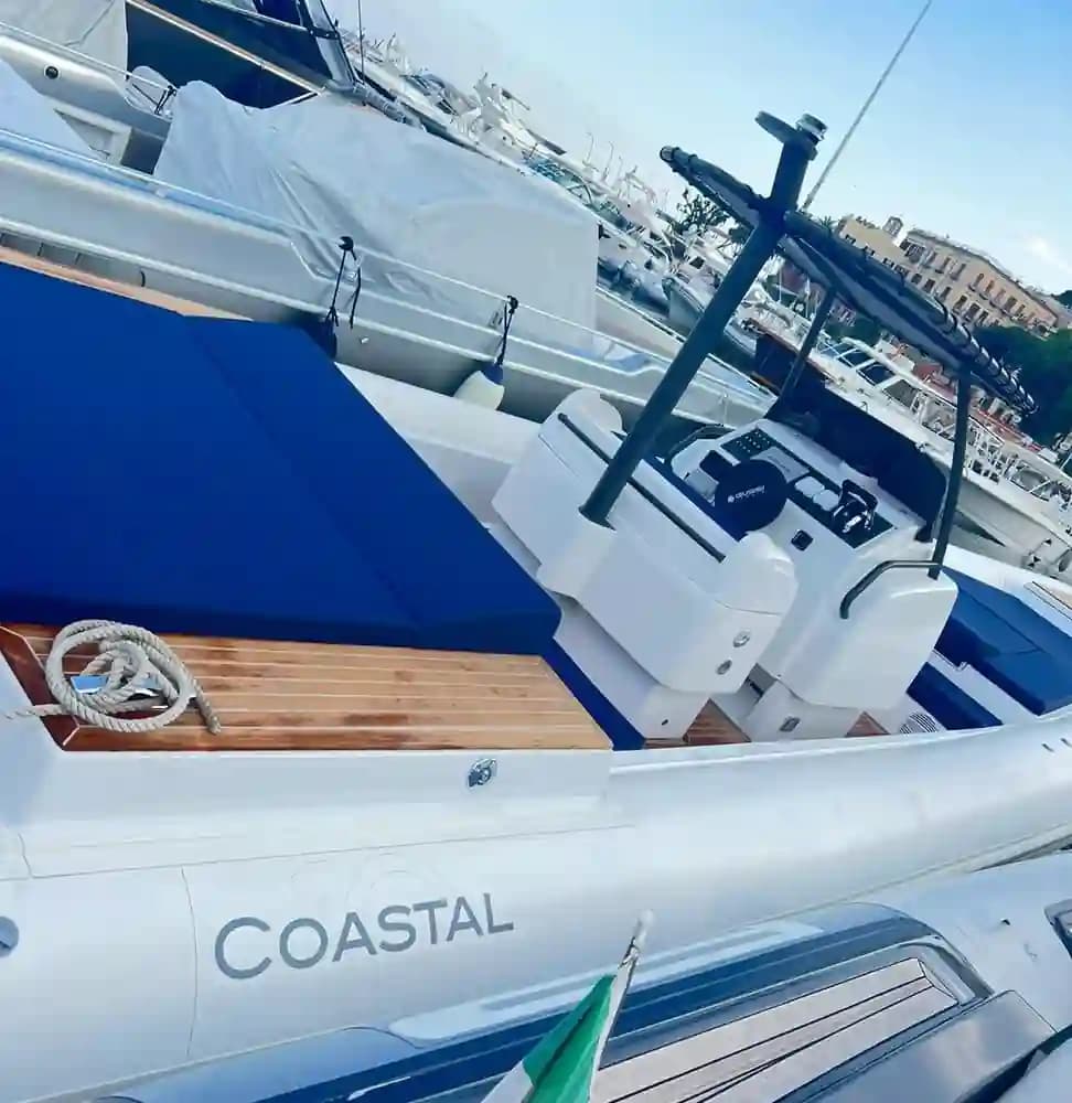 Coastal 10 Tender zum Verkauf