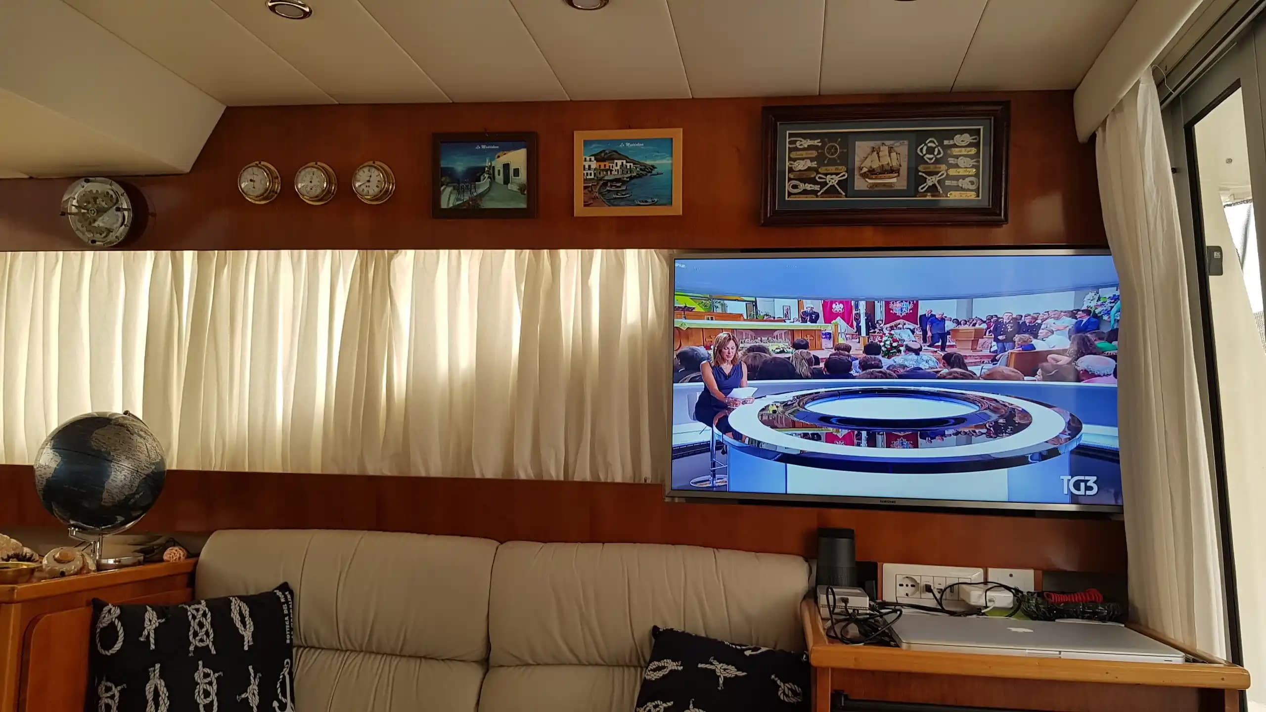 1988 Azimut AZ 35 for Sale in Olbia, IT Flybridge 5