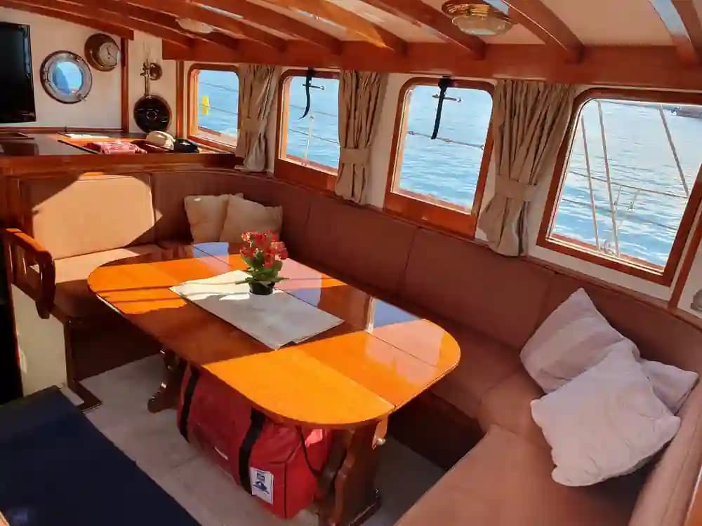 1933 Camper and Nicholsons Classic 114' for Sale in Saint John's, AG Antique and Classic 3