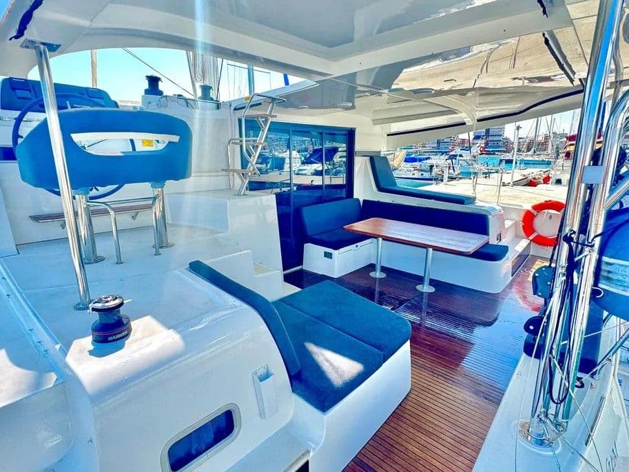 2024 Lagoon 42 for Sale in Dénia, ES Multi-Hull 2