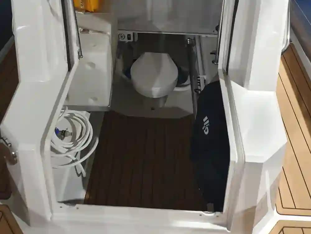 2023 Protector 330 Chase zum Verkauf in Balearic Islands, ES Center Console 5