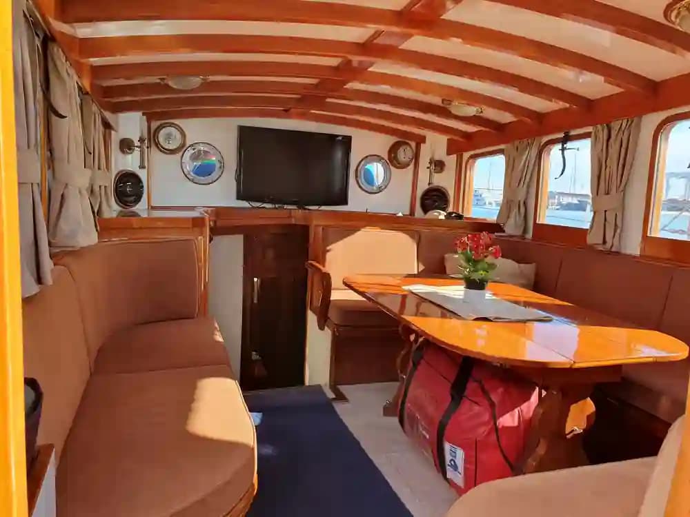 1933 Camper and Nicholsons Classic 114' for Sale in Saint John's, AG Antique and Classic 2