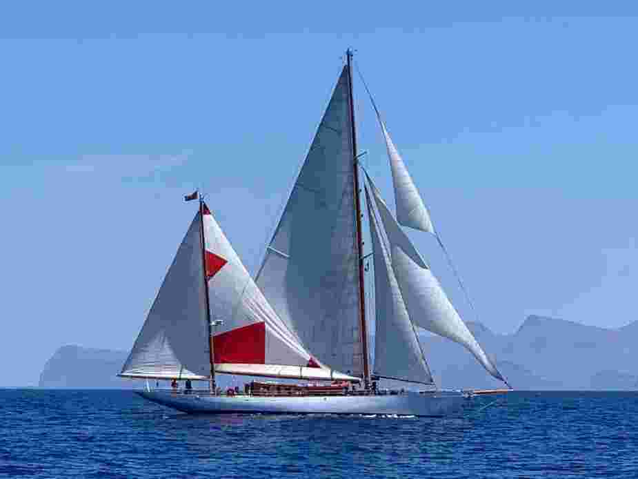 1933 Camper and Nicholsons Classic 114'