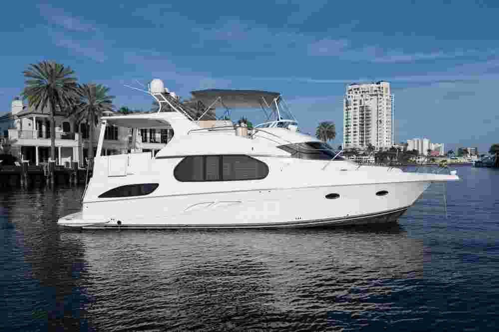2004 Silverton 43 Motor Yacht