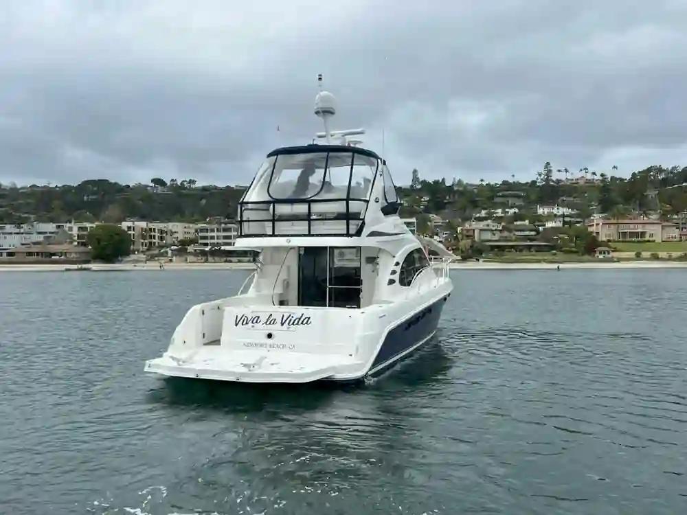 Sea Ray 44 Sedan Bridge zum Verkauf