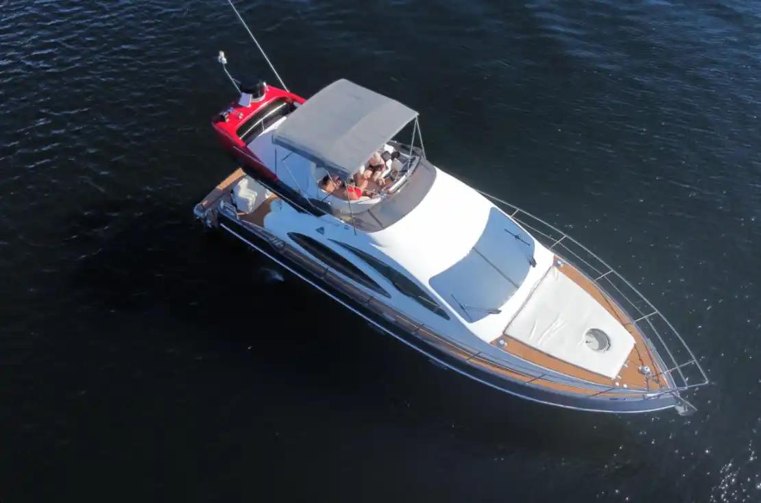 Azimut 42 Flybridge For Sale