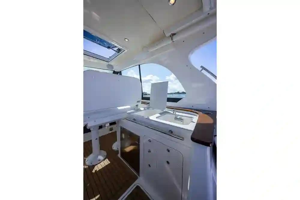 2023 Hinckley Yachts Sport Boat 40X in vendita a Stuart, Florida Cruiser 5