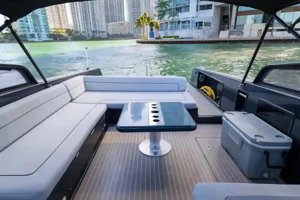 2014 VanDutch Yachts 40 for Sale in North Bay Village, Florida Day Boats 2