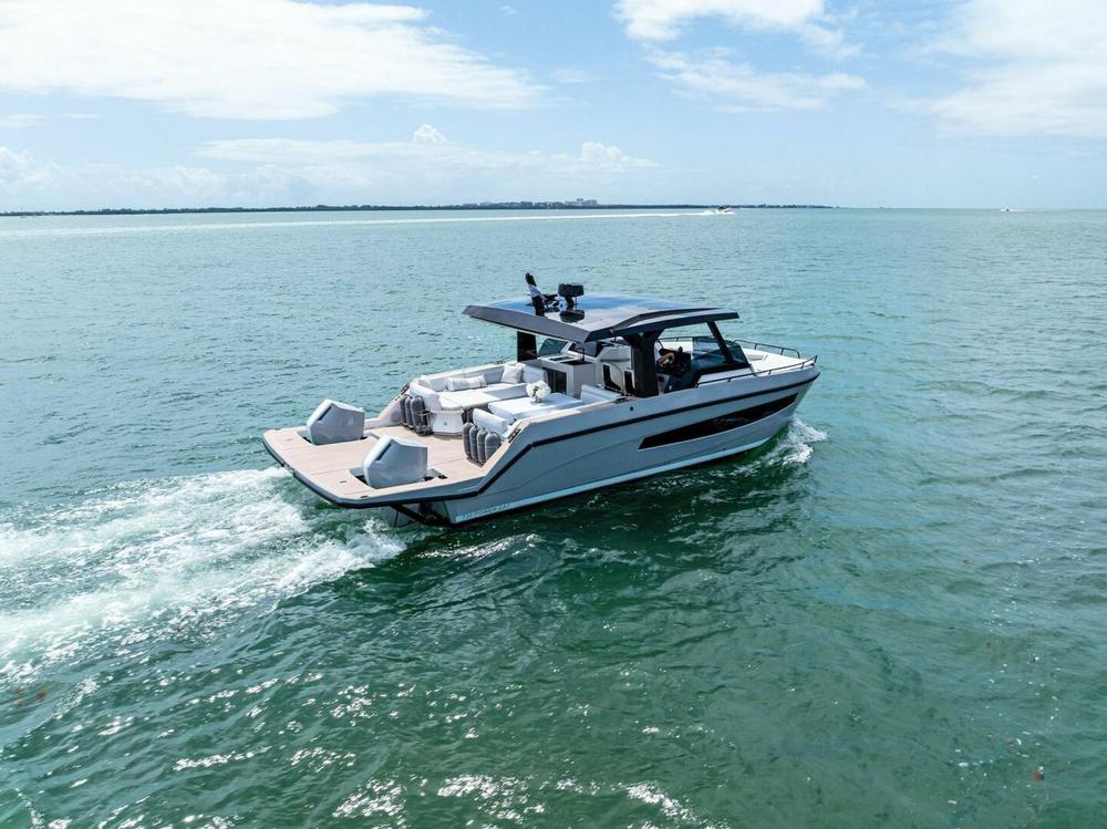 2024 TESORO YACHTS T38 Power Cat