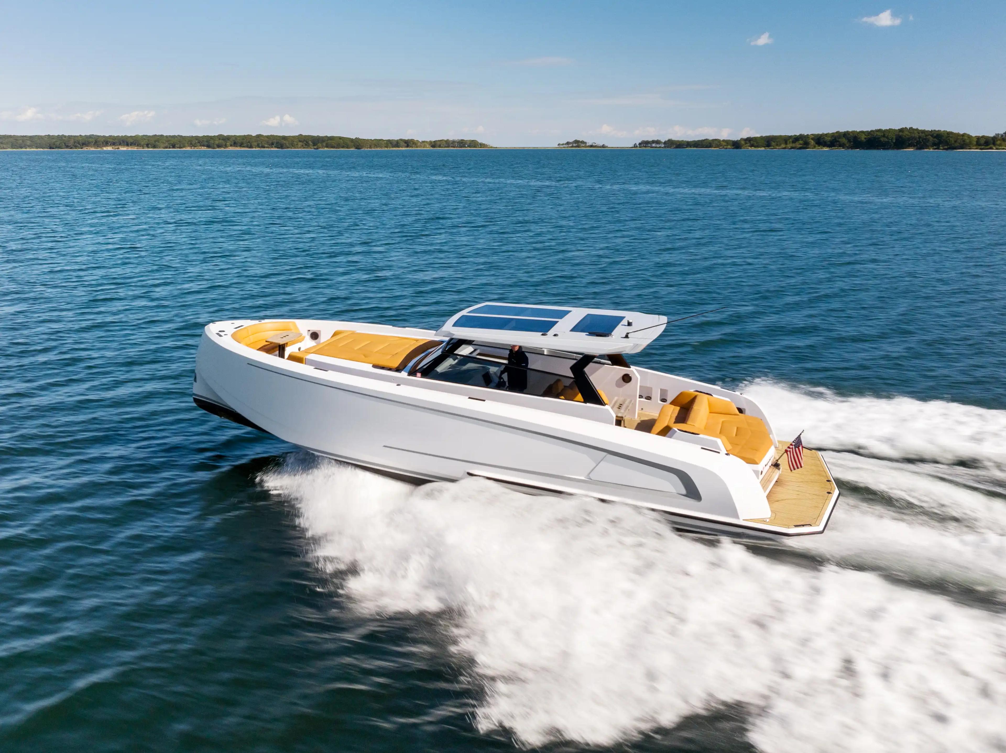 Vanquish Yachts VQ45 For Sale