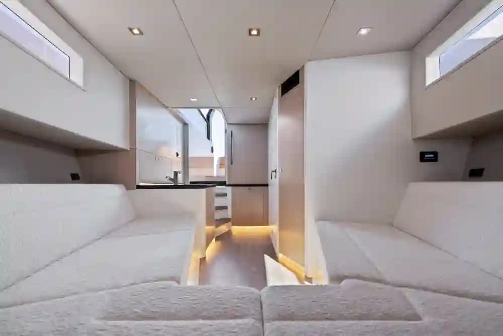 Vanquish Yachts VQ45 for Sale