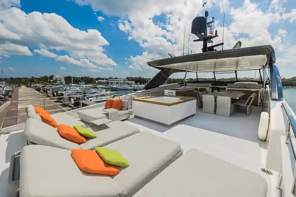 2014 Sanlorenzo SL104 for Sale in San Miguel de Cozumel, MX Motor Yacht 2