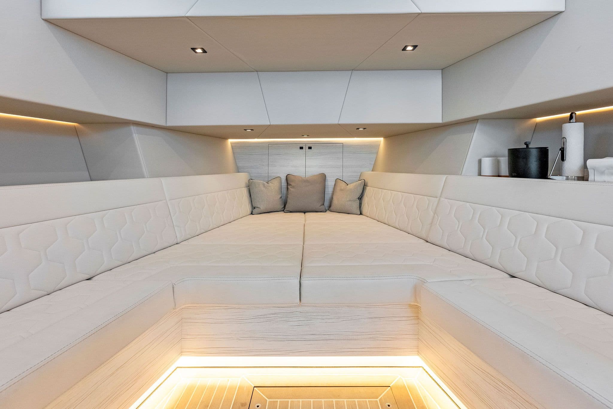 2022 Vanquish Yachts VQ58 for Sale in Bal Harbour, Florida Motor Yacht 5