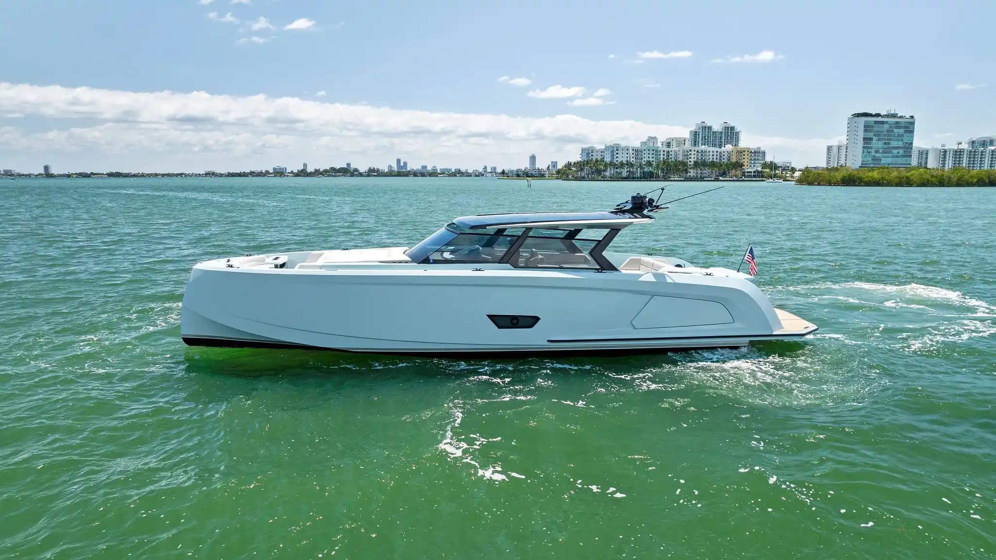 Vanquish Yachts VQ58 zum Verkauf