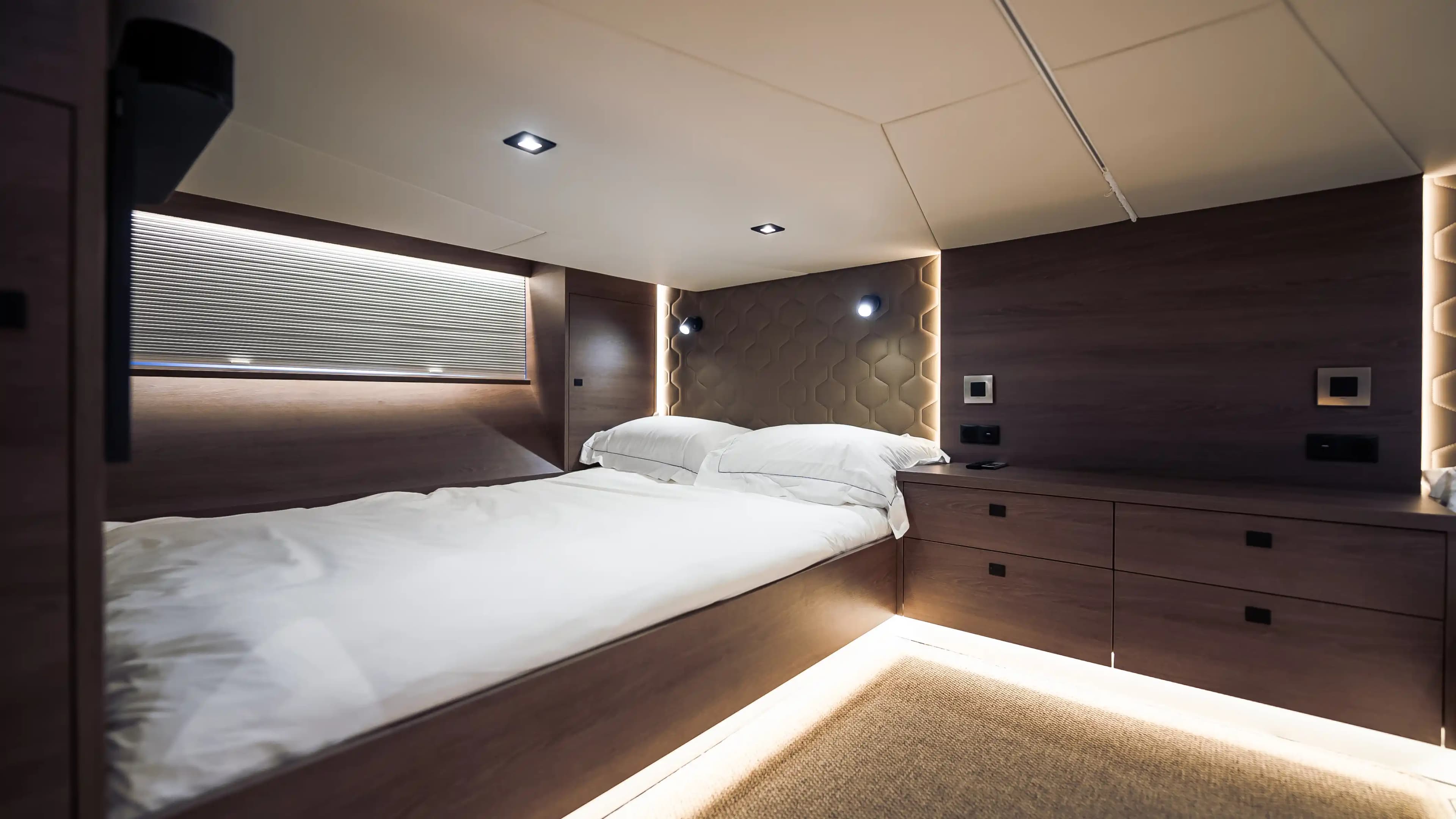 Vanquish Yachts VQ58 for Sale