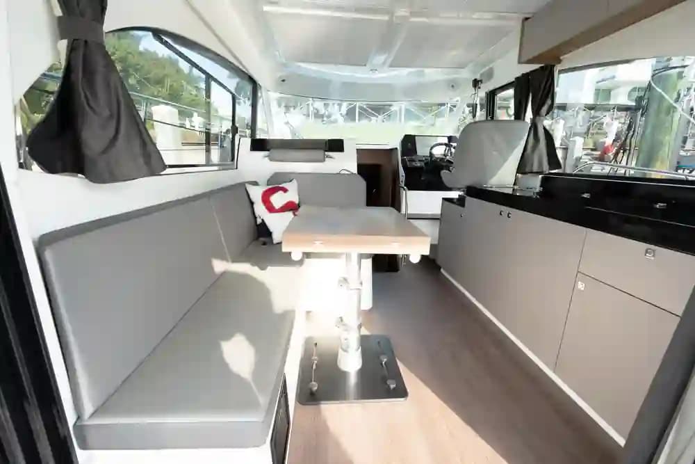 2022 Beneteau Antares 11 à vendre à North Bay Village, Florida Motor Yacht 3