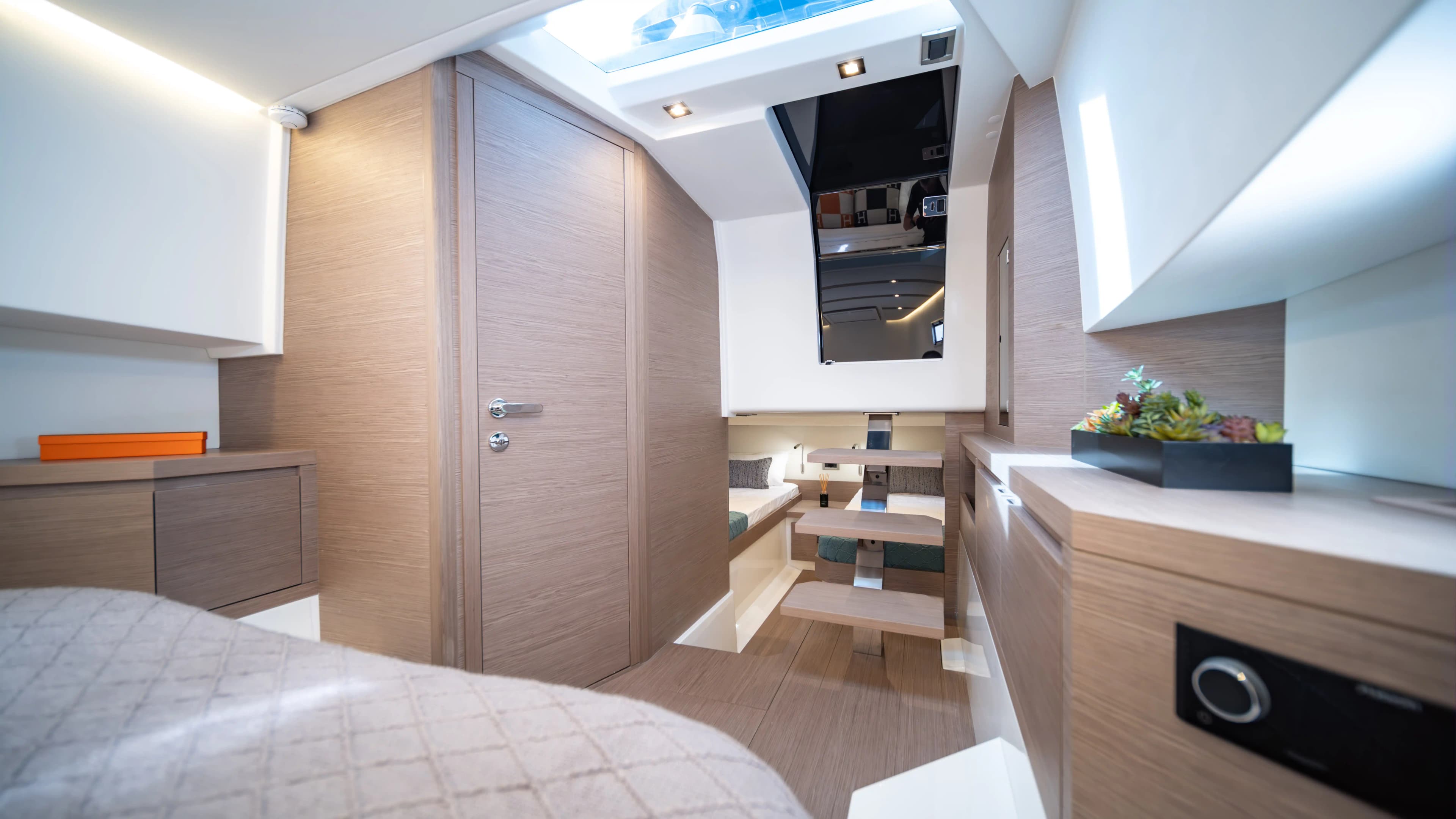 2025 Pardo Yachts P38 for Sale in Miami Beach, Florida Center Console 5
