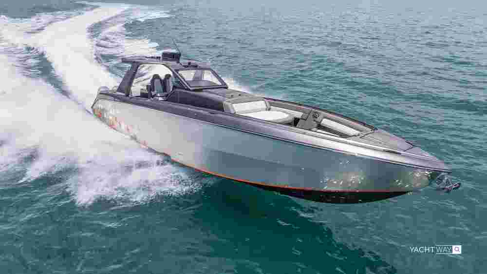 2025 Cigarette Racing 42' Auroris