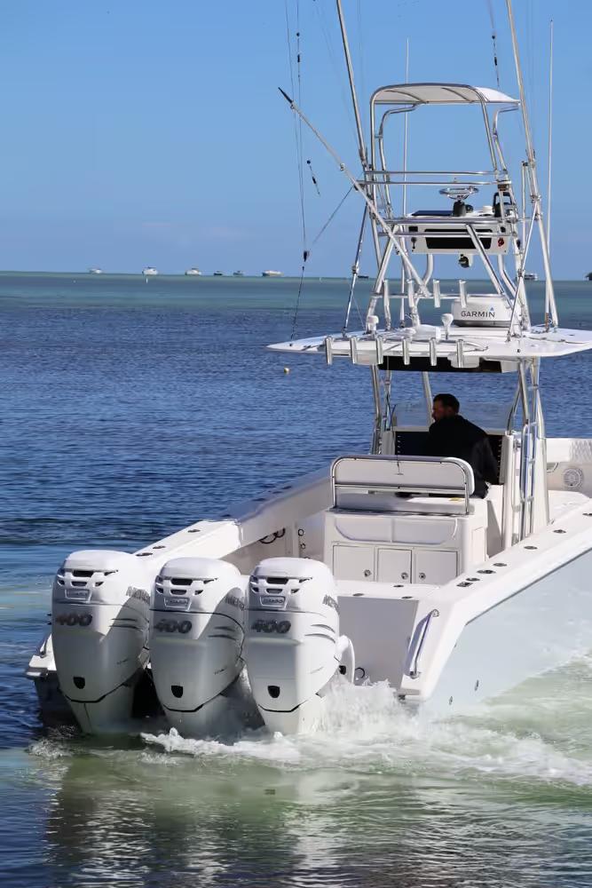 2005 Venture 39 Open