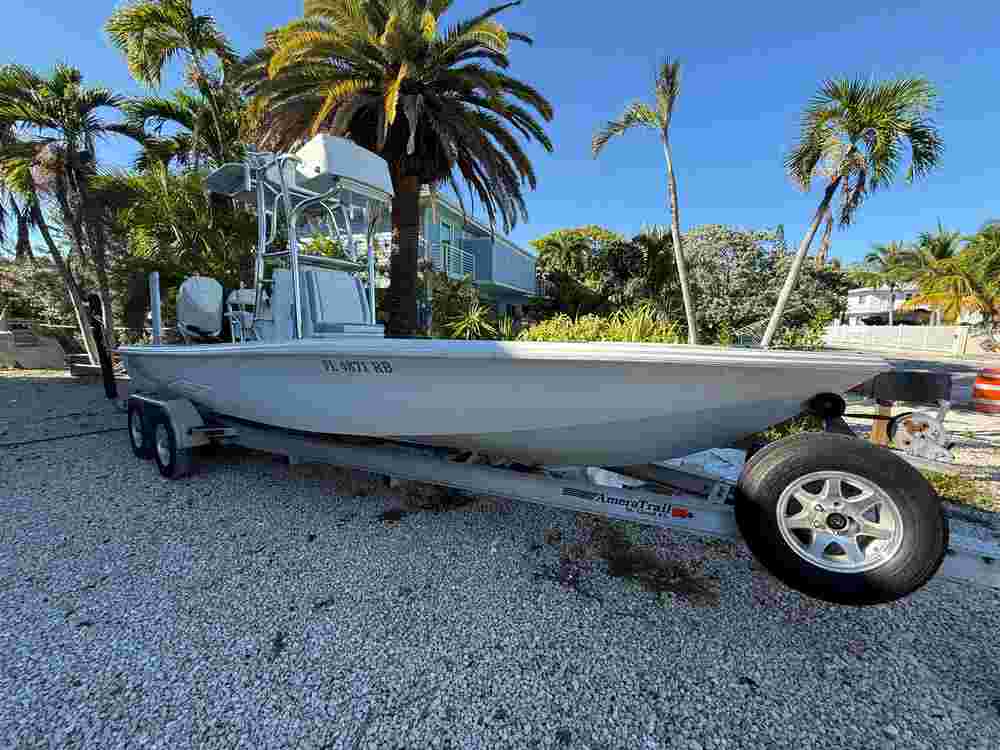 2016 Yellowfin 24 Bay