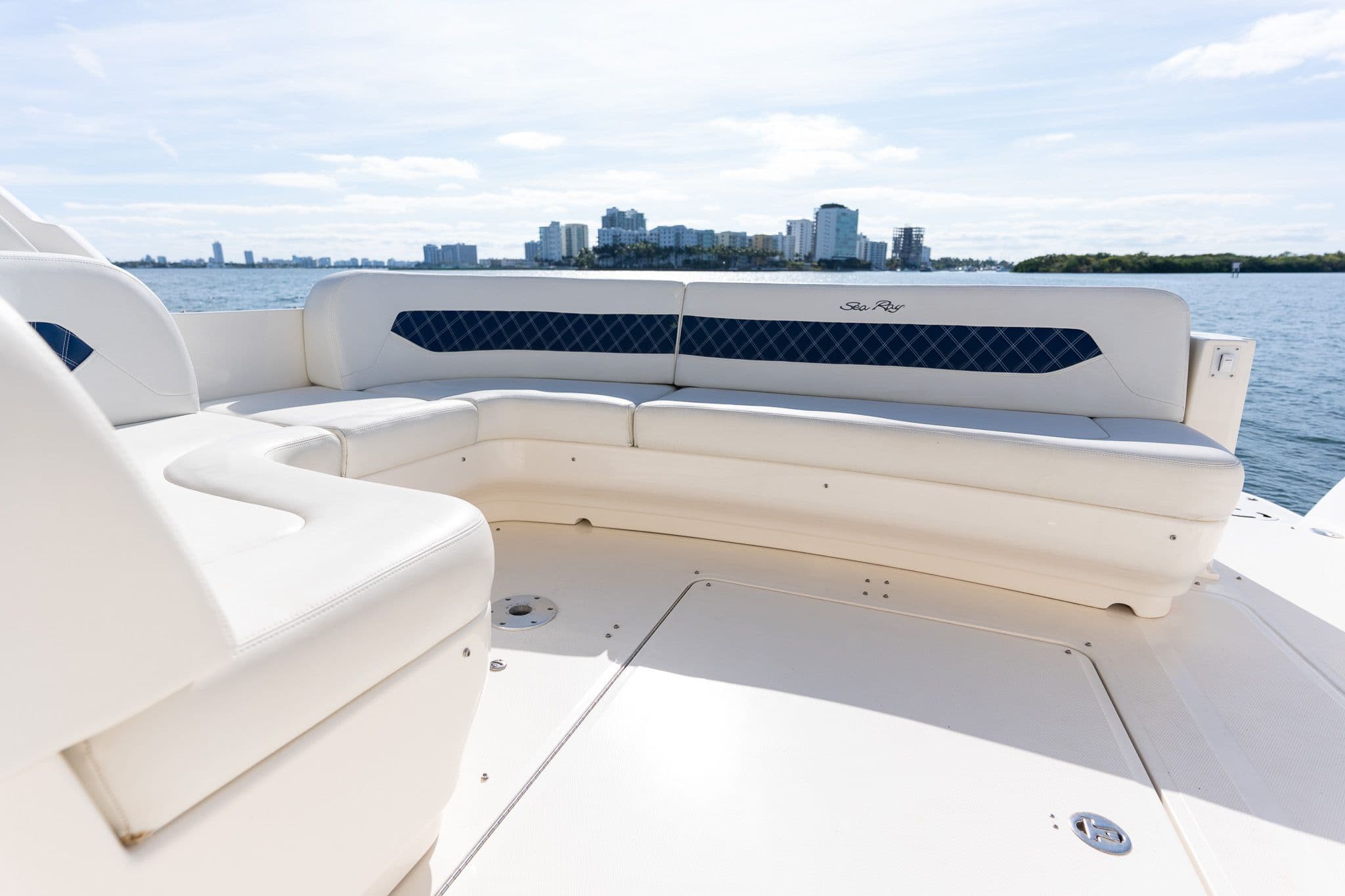 2005 Sea Ray 48 Sundancer for Sale in Homestead, Florida Cruiser 1