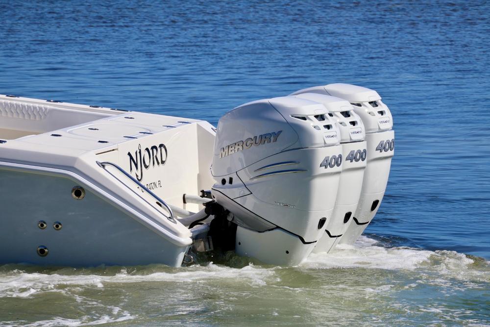 2005 Venture 39 Open