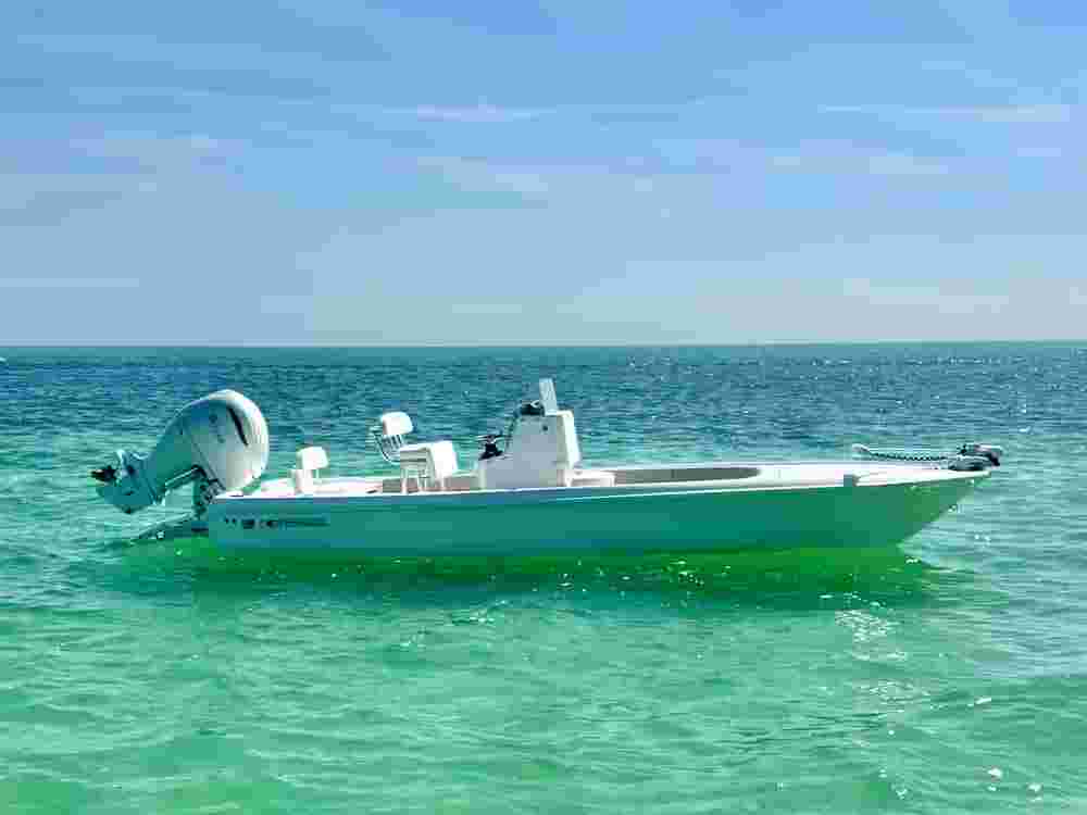 2025 Contender 26 Bay