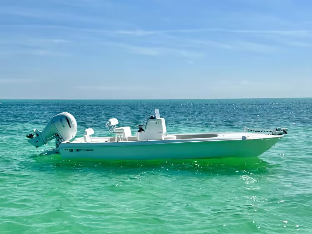 2025 Contender 26 Bay