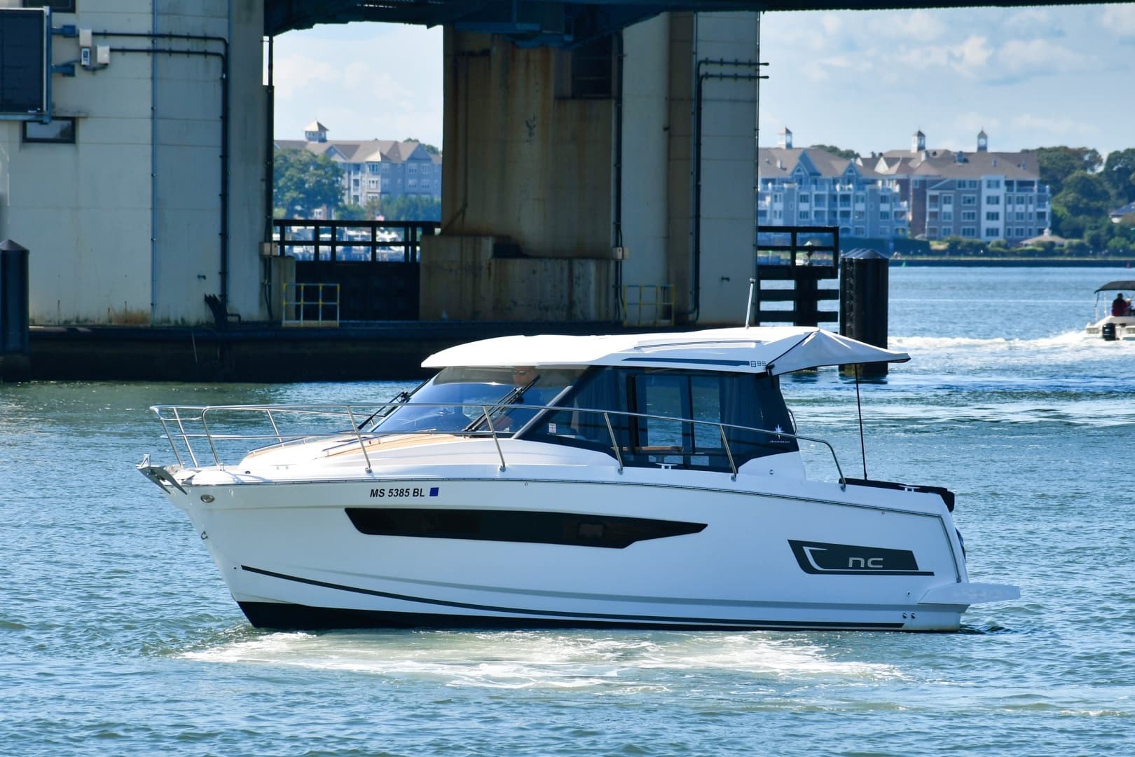2019 Jeanneau NC 895 for Sale in Brielle, New Jersey Express Cruiser 4